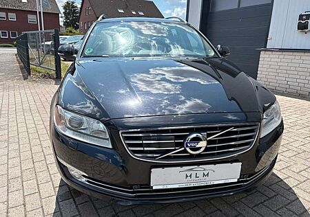 Volvo V70 Kombi Summum AWD, Leder, Navi, Xenon