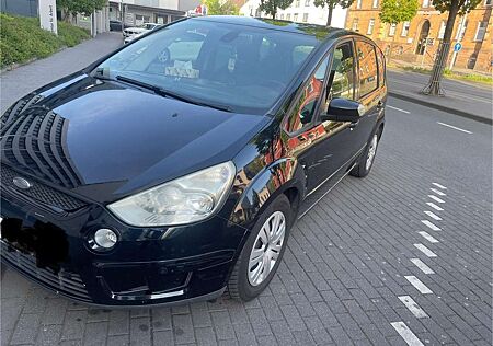 Ford S-Max 2.0 TDCi DPF Ambiente