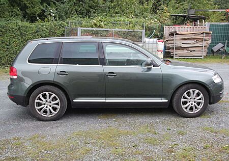 VW Touareg Volkswagen 3.2 V6 AHK, Automatik, Leder xenon