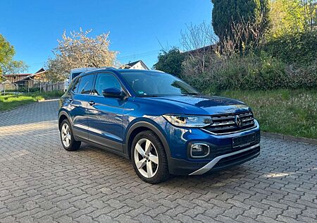 VW T-Cross Volkswagen Style DSG - Navi, LED, AHK, ACC
