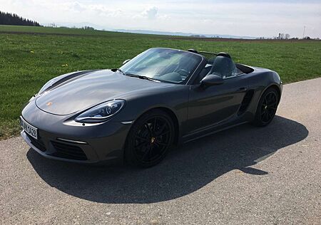 Porsche Boxster 718++PDK