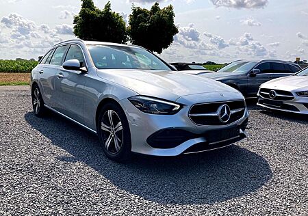 Mercedes-Benz C 220 C220d T Avantg Business //Kamera // LED// Ambiente