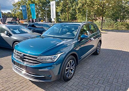 VW Tiguan Volkswagen 2,0 TDI Life DSG*AHK*NAVI*KAMERA