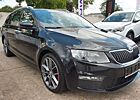 Skoda Octavia Combi RS+AUTOMATIK+NAVI+BC+PDC+LEDER+SPO