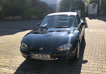 Mazda MX-5 1.9i 16V