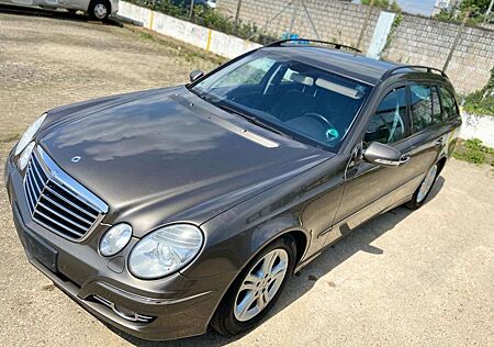 Mercedes-Benz E 220 T CDI Avantgarde BusinessEDITION,Navi,Xenon,Teille