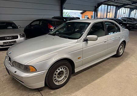 BMW 520 i Limousine Schalter 6Zylinder