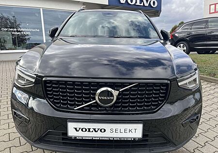 Volvo XC 40 XC40 B3 B DKG Plus Dark