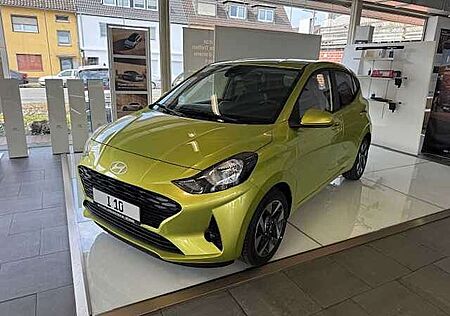 Hyundai i10 1.2 AMT Comfort Plus*Navi*Klimaa.*PDC*Kamera