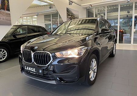 BMW X1 sDrive 18i Advantage Automatik PDC Sonnensch.
