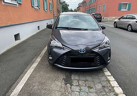 Toyota Yaris Hybrid Hybrid 1.5 VVT-i Team Deutschland