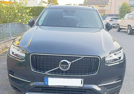 Volvo XC 90 XC90 XC90 D5 AWD Momentum / 7-Sitzer Pano 360°
