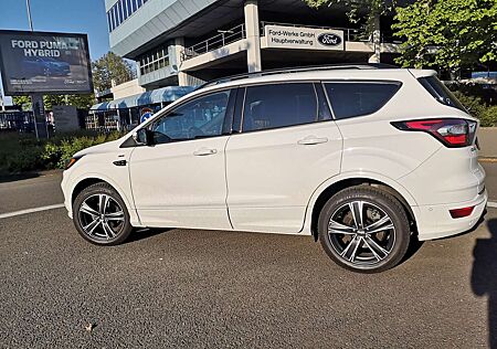 Ford Kuga 1.5 EcoBoost 2x4 ST-Line