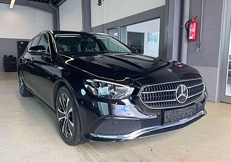 Mercedes-Benz E 300 de T +Avantgarde+ AHK+Memory