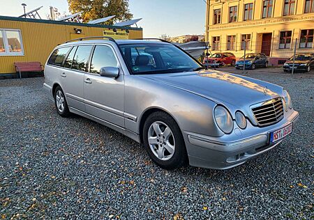 Mercedes-Benz E 200 T Kompressor Avantgarde