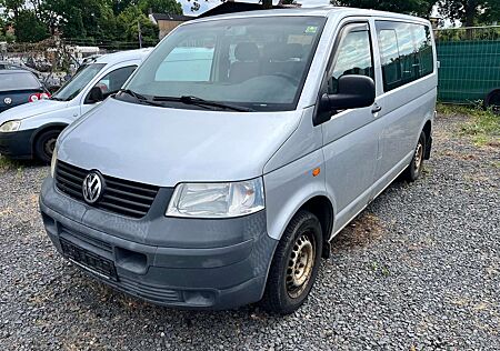 VW T5 Transporter Volkswagen 9 Sitzer