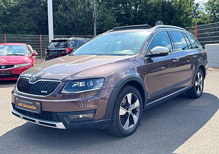 Skoda Octavia 2.0 TDI Combi Scout 4x4+AHK+EU6+DSG+ACC
