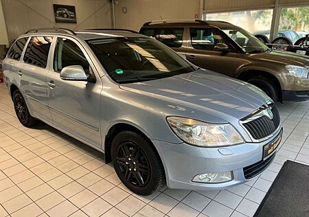 Skoda Octavia Combi Elegance*TÜVneu*AHK*Klima*Sitz-H*