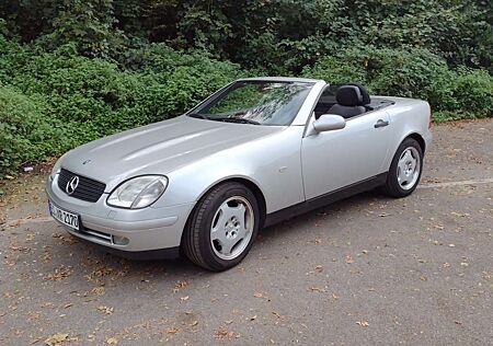 Mercedes-Benz SLK 230 Kompressor, Garagenfahrzeug, Top Zustand