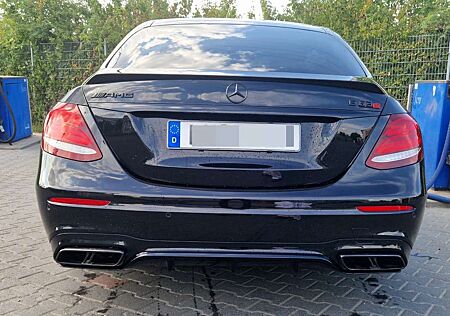 Mercedes-Benz E 63 AMG E 63 amg S 4Matic+  vor OPF 612 PS