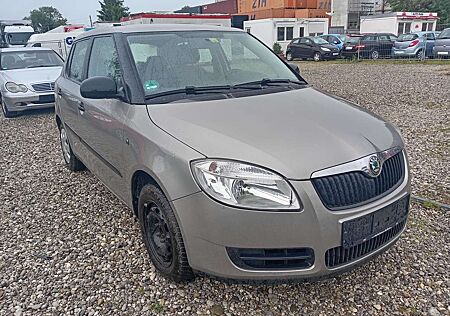 Skoda Fabia Klima, Serviceheft, AHK, Tüv. 05. 2027