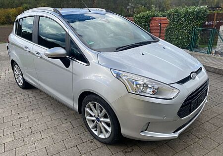Ford B-Max Titanium