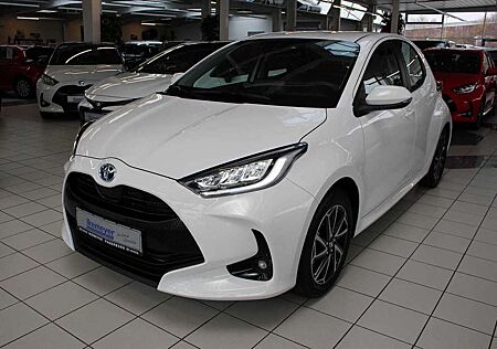 Toyota Yaris Hybrid 1.5 Team D Navi Comfort-Paket LED ACC Sitzh