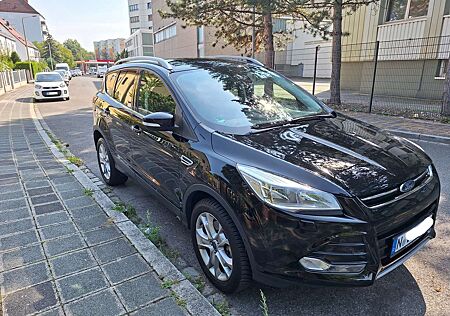 Ford Kuga +2.0+TDCi+2x4+Titanium