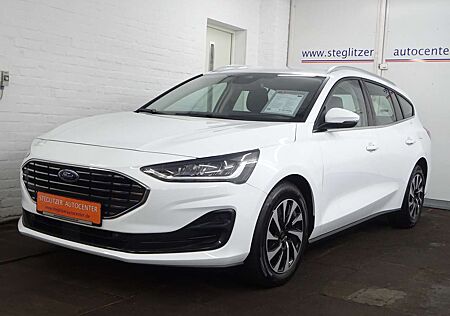 Ford Focus gebraucht kaufen Ford Focus Turnier 1.5 TDCi Titanium Aut./Nav/LED/PDC/Tempo