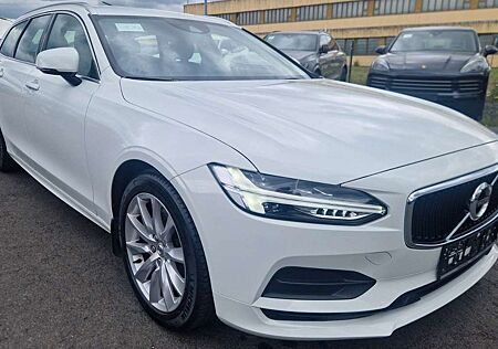 Volvo V90 Kombi Momentum Pro Pano Leder LED Kamera