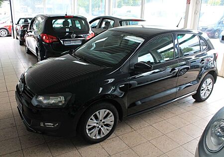 VW Polo Volkswagen V Life