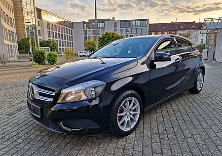 Mercedes-Benz A 180 A+180 BlueEFFICIENCYUrban*TÜV&Service Neu*NAVI