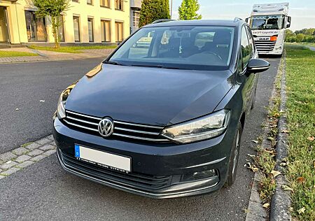 VW Touran Volkswagen 2.0 TDI 150 PS SOUND*AHK*NAVI