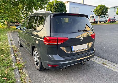 VW Touran Volkswagen 2.0 TDI 150 PS SOUND*AHK*NAVI