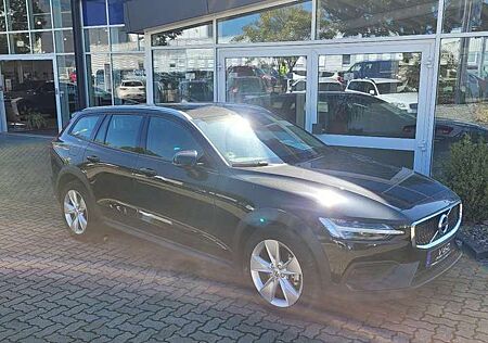 Volvo V60 Cross Country Basis AWD Standheizung SD