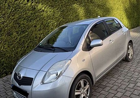 Toyota Yaris 1.3 VVT-i