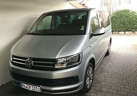 VW T6 Multivan Volkswagen Comfortline, 2 Schiebe, AHK, Sound, Standhz, Etc