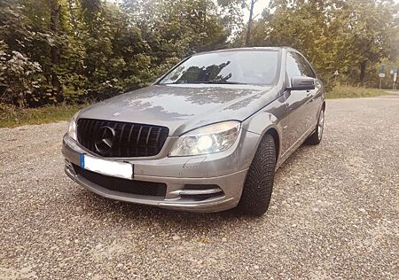 Mercedes-Benz C 180 Kompressor Automatik BlueEFFICIENCY