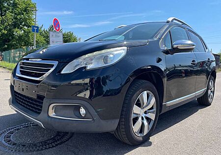Peugeot 2008 Allure Automatik Panorama Navi Automatik