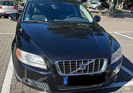 Volvo V70 Momentum