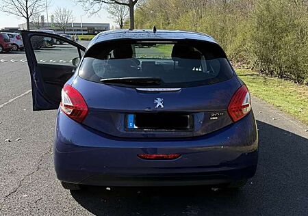 Peugeot 208 e-HDi 68 EGS5 Stop&Start Active