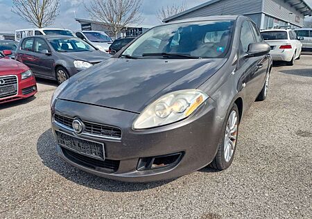 Fiat Bravo 1.9 Multijet Dynamic Klima 8 Fachbereift