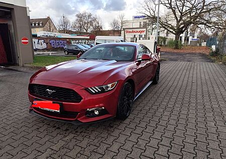 Ford Mustang 2.3 Eco Boost Aut. UNFALLFREI!