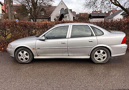 Opel Vectra 1.8 Selection