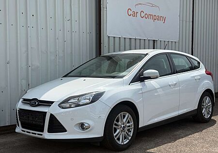Ford Focus Titanium *1.Hand*Zahnriemen neu*PDC*Winterpaket*