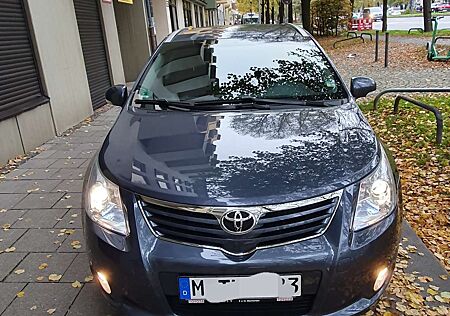 Toyota Avensis Combi 1.8 Executive