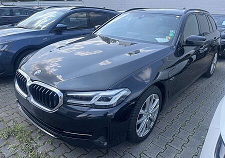 BMW 530 e xDrive*ACC*LED*Pano*Head-Up*360Cam*SHZ*PDC