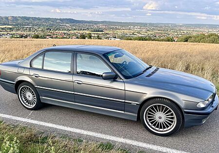 BMW 740iL 740