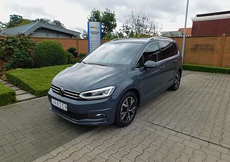 VW Touran Volkswagen Highline +ACC +AHK APP +Kamera +LED +Navi