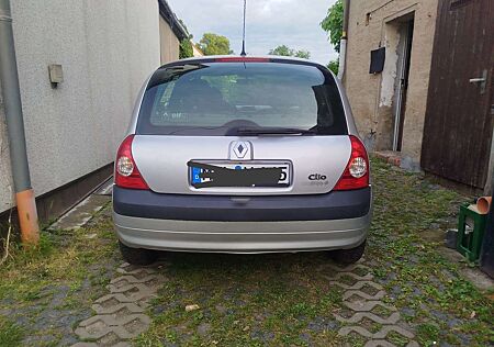 Renault Clio 1.2 16V Campus (Verhandlungsbasis)